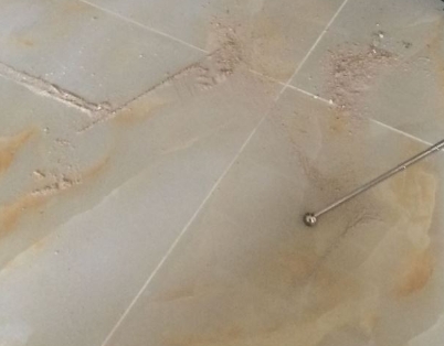大连瓷砖空鼓维修公司分享粘合剂选择不当在瓷砖铺贴过程中可能导致以下问题